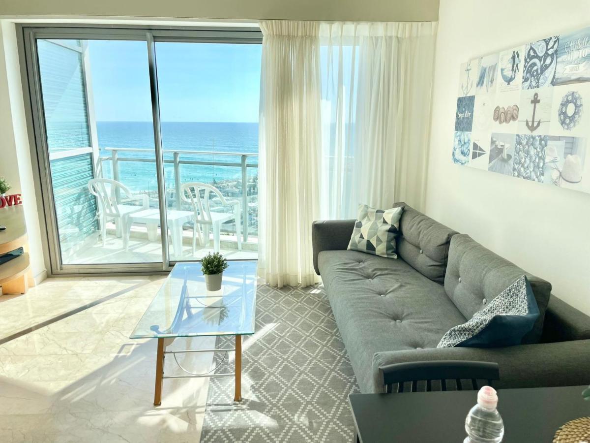 Oceanus Apartment Hotel Herzliya Екстер'єр фото